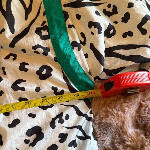 Vtg Casual Isle  Animal Print Jacket with Green Accents size M - Picture 6 of 16